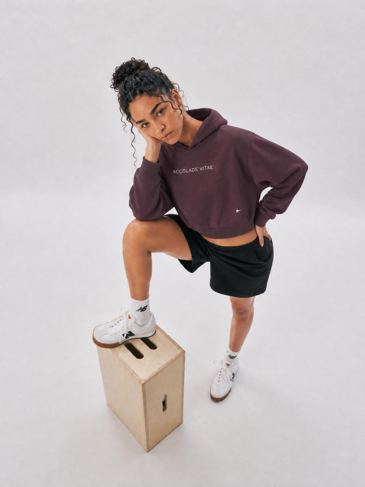 Essential Cropped Hoodie